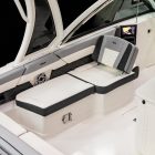 2025-chaparral-310-osx-cockpit-lounge