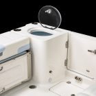 2025-robalo-r257-cockpit-livewell