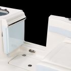 2025-robalo-r257-side-entry-door