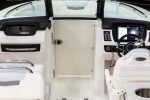 2026 Robalo R257 Dual Console - Image 3