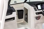 2026 Robalo R257 Dual Console - Image 11