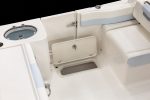 2026 Robalo R257 Dual Console - Image 14