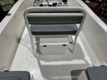 2026 Robalo R160 - Image 9