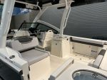 2026 Robalo R257 Dual Console - Image 25