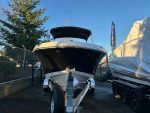 2026 Robalo R207 - Image 17