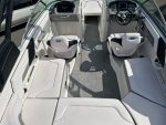 2019 Chaparral 23 Surf - Image 4
