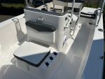 2026 Robalo R160 - Image 2