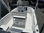2026 Robalo R160 - Image 9