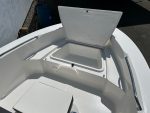 2026 Robalo R160 - Image 11