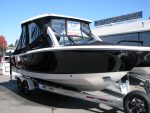 2026 Robalo R257 Dual Console - Image 8