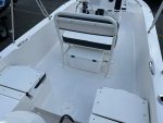 2026 Robalo R160 - Image 31