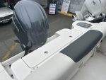 2023 Robalo R247 Dual Console - Image 7