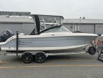 2023 Robalo R247 Dual Console