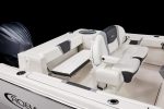 2025 Robalo R230 - Image 13
