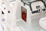 2023 Robalo R247 Dual Console - Image 10