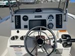 2016 Robalo R180 - Image 9