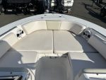 2016 Robalo R207 - Image 17