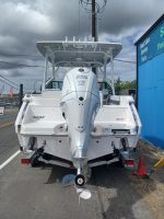 2027 Robalo R237 Dual Console - Image 10
